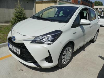 Toyota Yaris Hybrid Live eCVT 5d