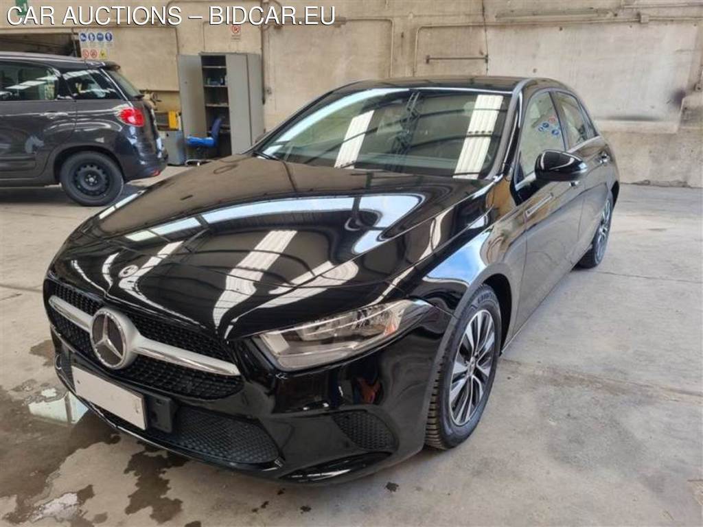 MERCEDES-BENZ CLASSE A / 2018 / 5P / BERLINA A 180 D AUTOMATIC BUSINESS