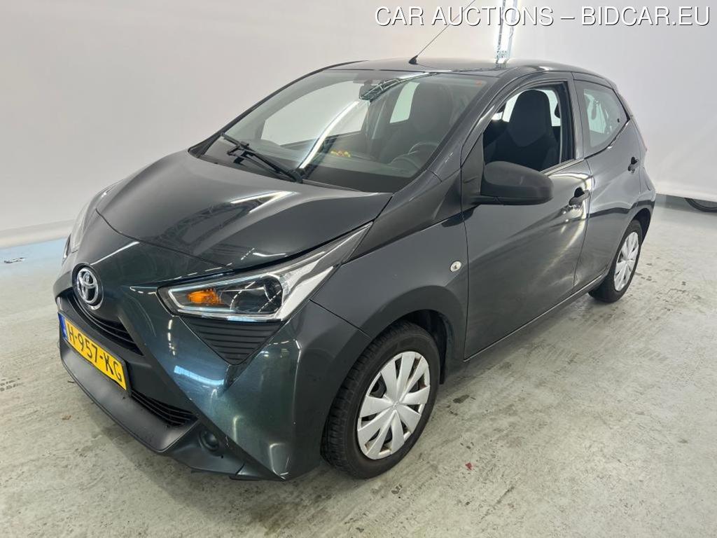 Toyota AYGO 1.0 VVT-i x-fun 5d