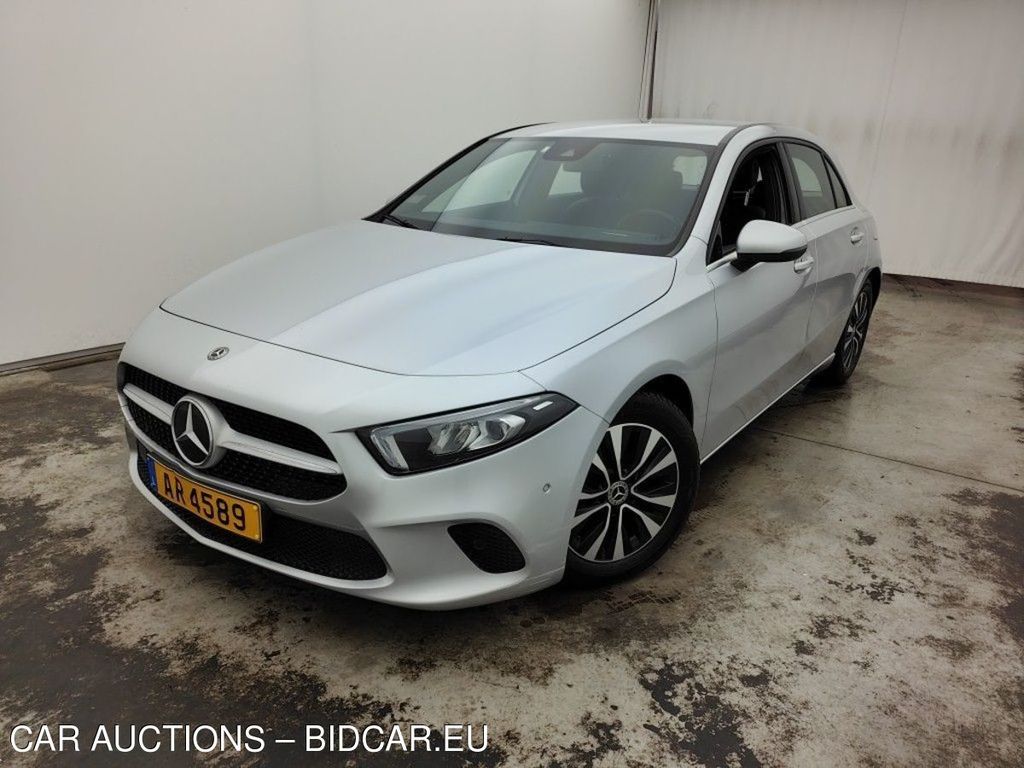 MERCEDES CLASSE A DIESEL (W177) A 180 d 116 Business Solution 5d Auto