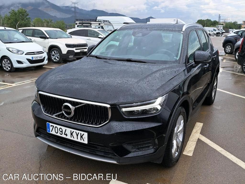 XC40 Momentum 2WD 2.0 D3 150CV MT6 E6dT