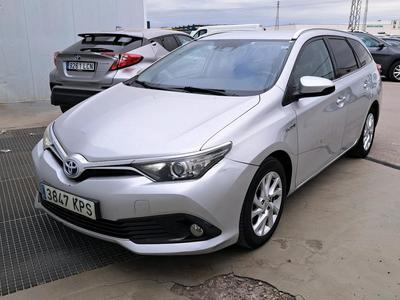 TOYOTA Auris / 2015 / 5P / familiar 1.8 140H Active Touring Sports