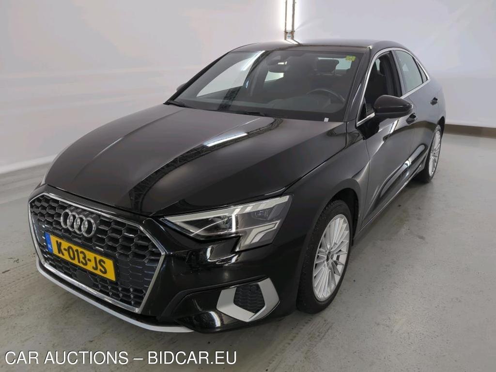 Audi A3 Limousine 30 TFSI S tronic Business edition 4d