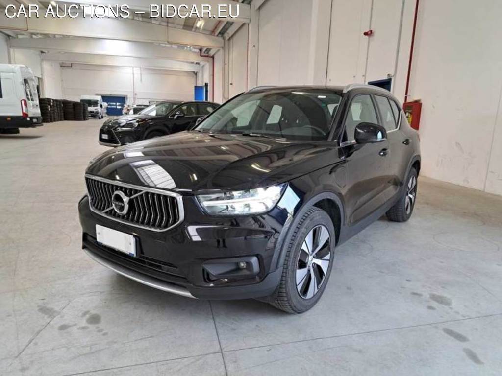 VOLVO XC40 / 2017 / 5P / SUV T5 PLUG-IN HYBRID AUTO RECH INSCRIP EXPR
