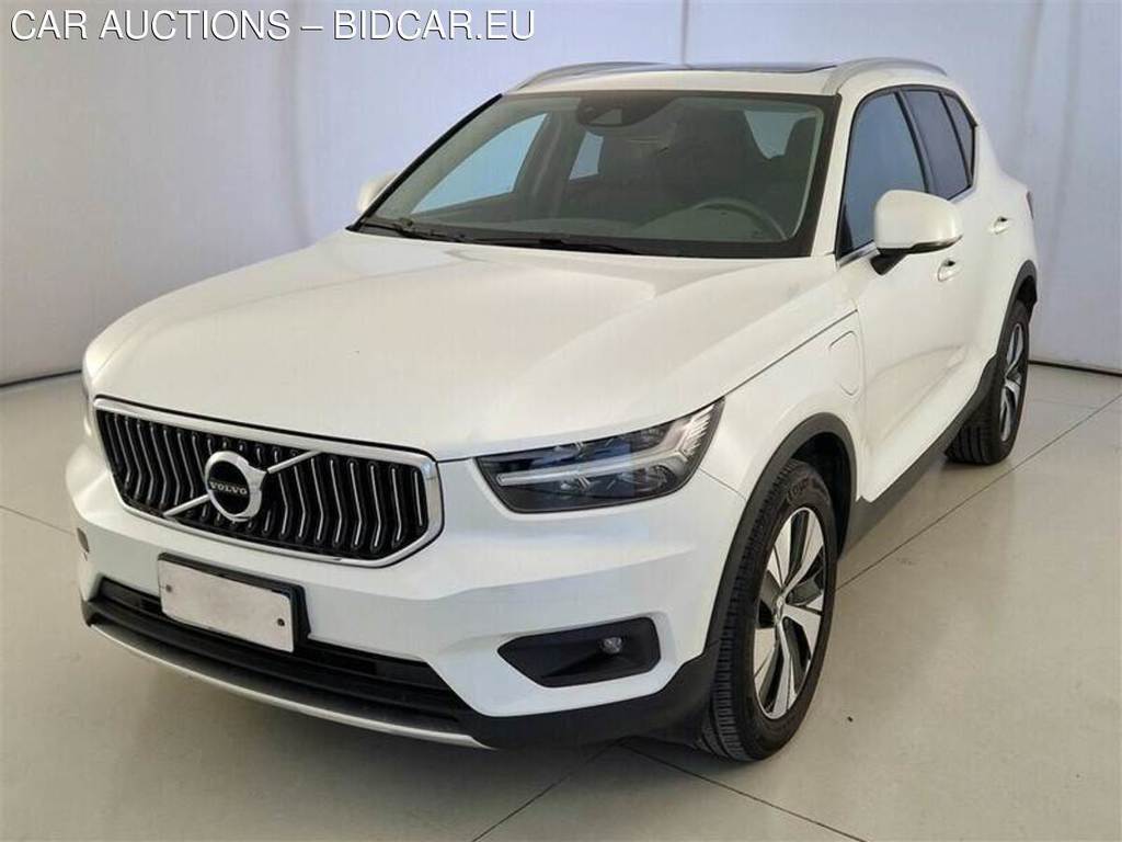VOLVO XC40 / 2017 / 5P / SUV T5 PLUG-IN HYBRID AUTO RECH INSCRIP EXPR