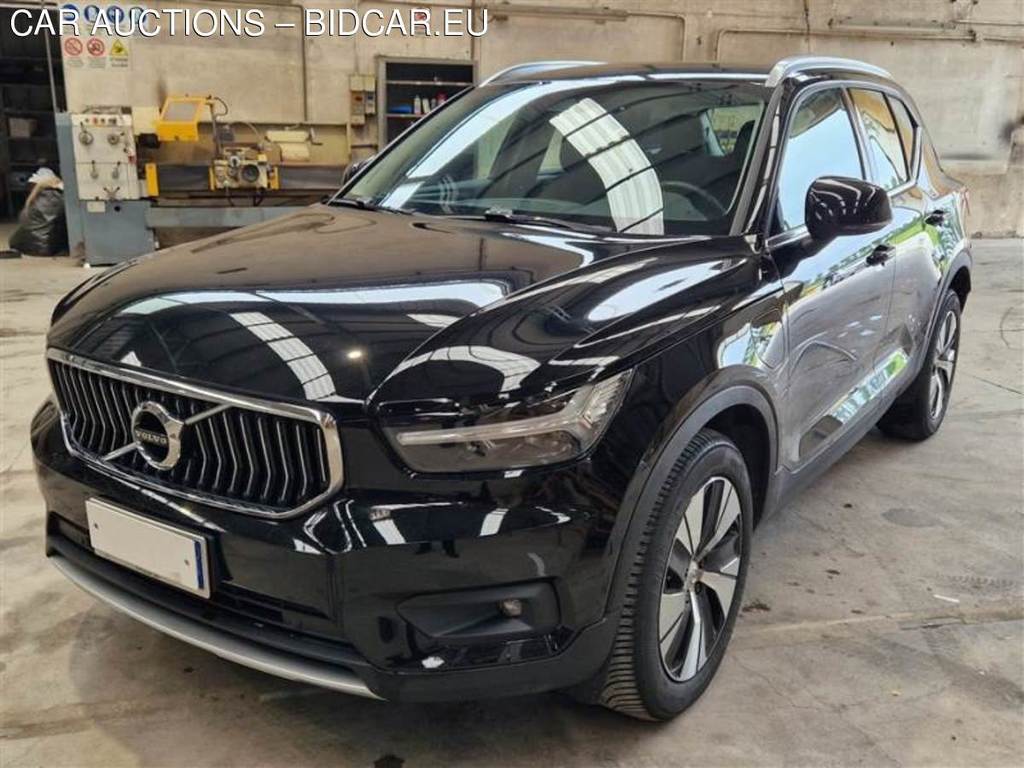 VOLVO XC40 / 2017 / 5P / SUV T5 PLUG-IN HYBRID AUTO RECH INSCRIP EXPR