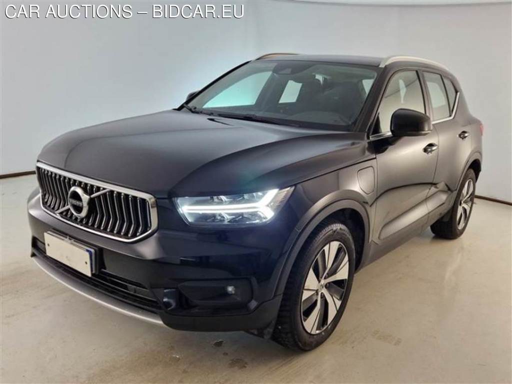 VOLVO XC40 / 2017 / 5P / SUV T5 PLUG-IN HYBRID AUTO RECH INSCRIP EXPR
