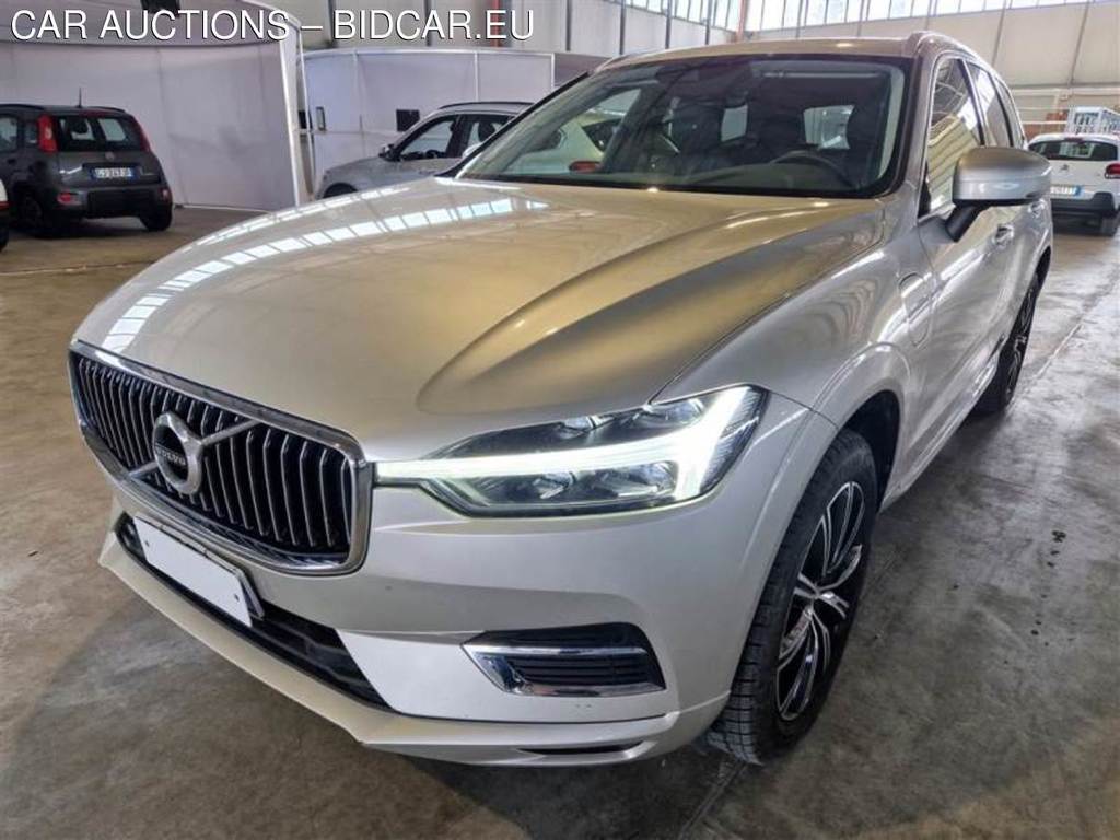 VOLVO XC60 / 2017 / 5P / SUV T8 PLUG-IN AWD AUTO RECHARGE INSCR.