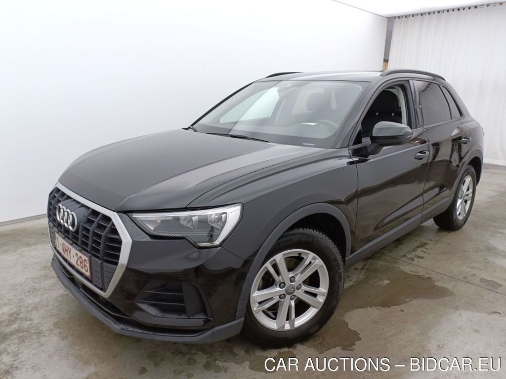 Audi Q3 35 TDI S Tronic Business Edition 5d