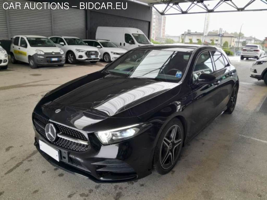 MERCEDES-BENZ CLASSE A / 2018 / 5P / BERLINA A 200 AUTOMATIC PREMIUM