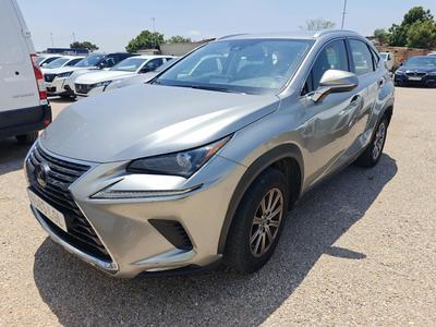 LEXUS NX / 2017 / 5P / todoterreno 2.5 300h Business 2WD