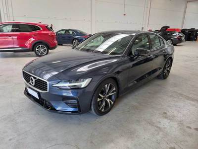 VOLVO S60 / 2019 / 4P / BERLINA T4 GEARTRONIC R-DESIGN