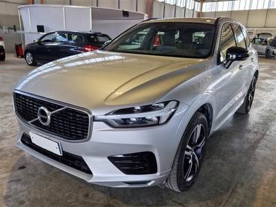 VOLVO XC60 / 2017 / 5P / SUV B5 D AWD GEARTR. R-DESIGN