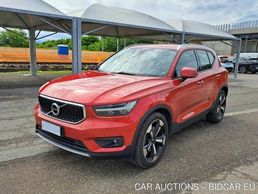 VOLVO XC40 / 2017 / 5P / SUV T5 TWIN ENGINE GEARTRONIC BUSINESS PLUS