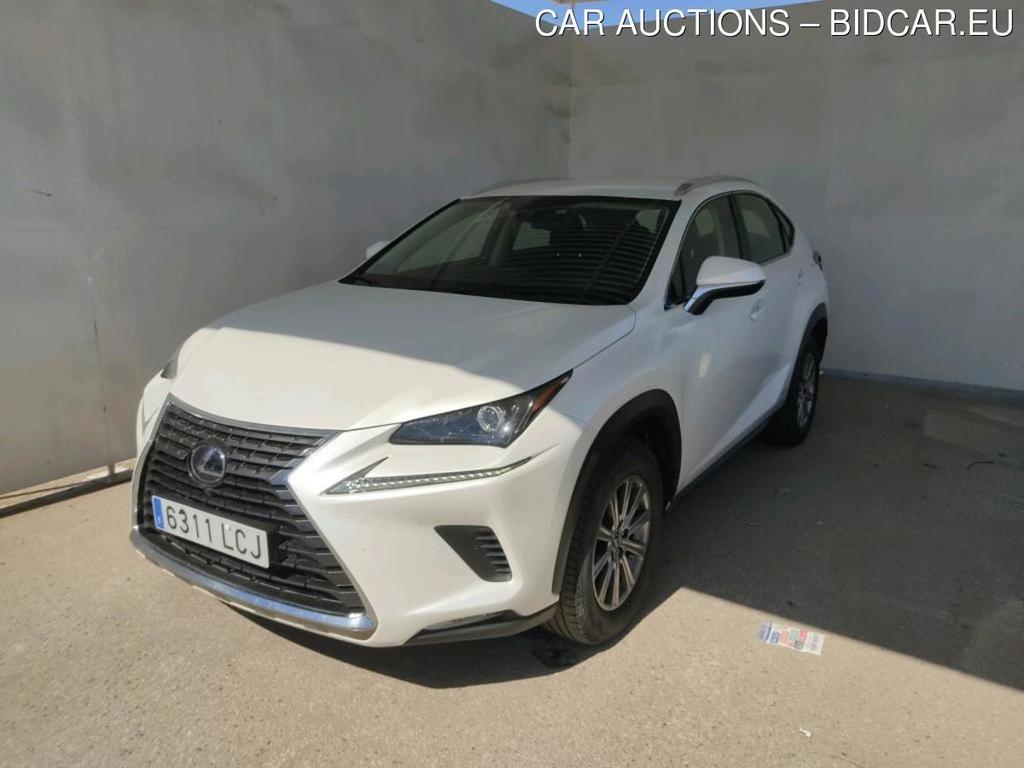 LEXUS NX / 2017 / 5P / todoterreno 2.5 300h Business Navigation 2WD (CX)