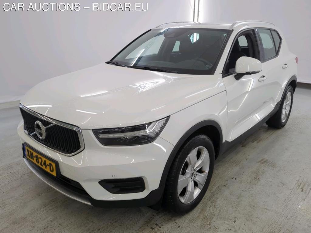 Volvo XC40 D3 Momentum 5d