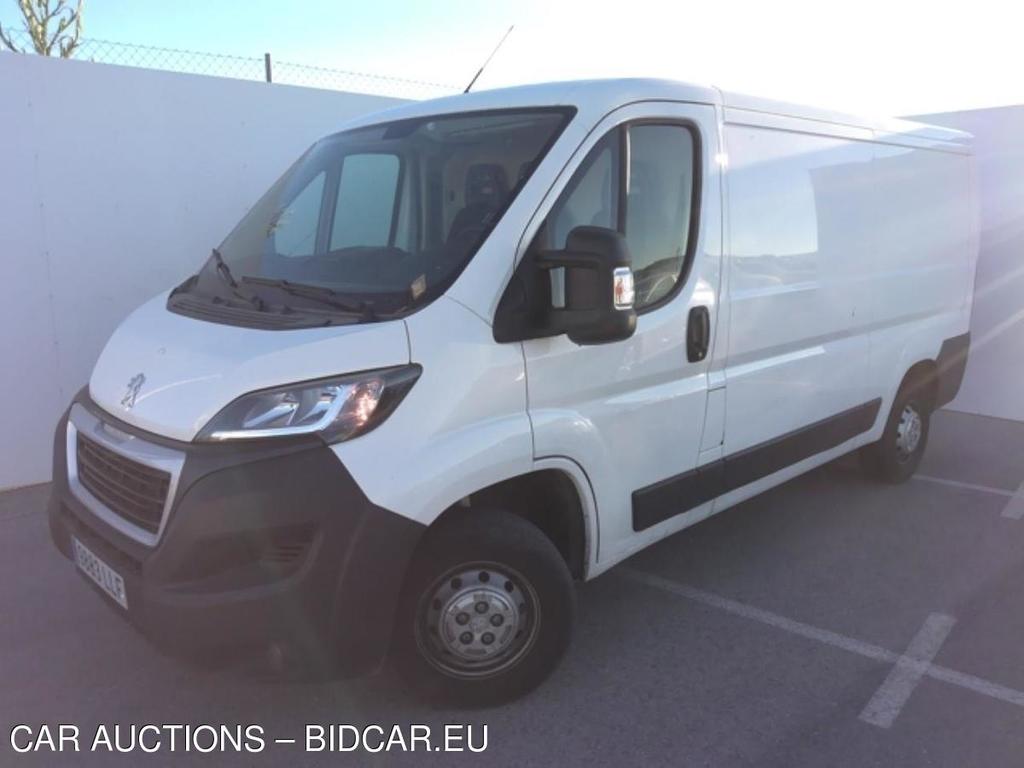 PEUGEOT Boxer / 2014 / 4P / furgón 333 L2 H1 BHDI 103kW (140CV) S&amp;S 6 V. M