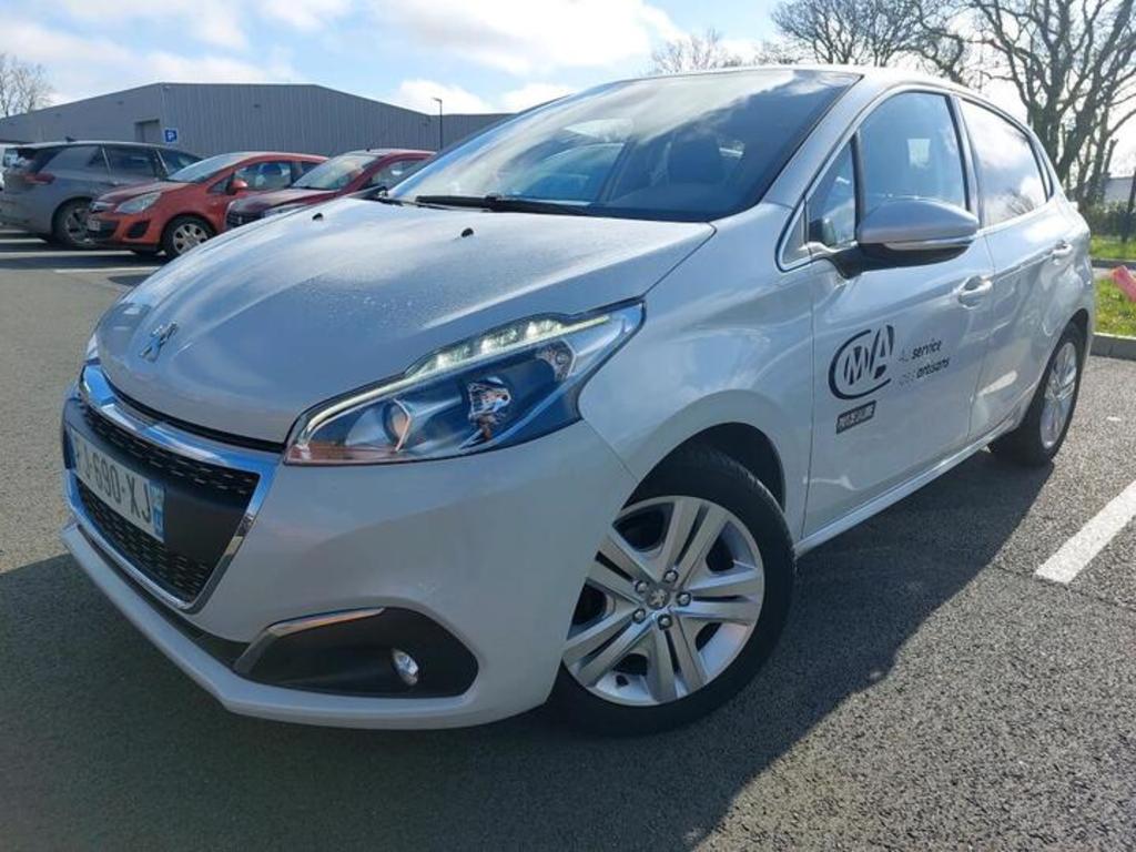 Peugeot 208 1.2 PURETECH 110 S&amp;S ALLURE BUS