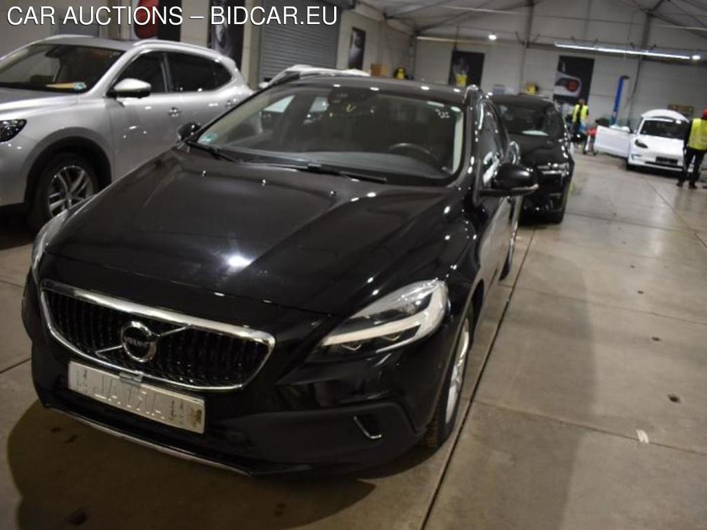 V40 Cross Country  Plus AWD 2.0  140KW  AT8  E6