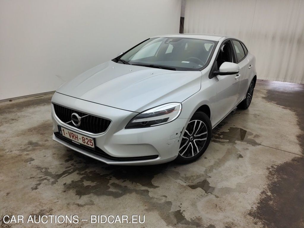 Volvo V40 D2 Black Edition 5d