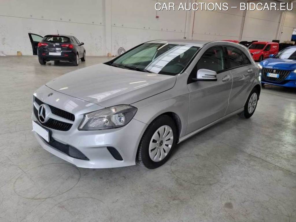MERCEDES-BENZ CLASSE A / 2015 / 5P / BERLINA A 180 D AUTOMATIC EXECUTIVE