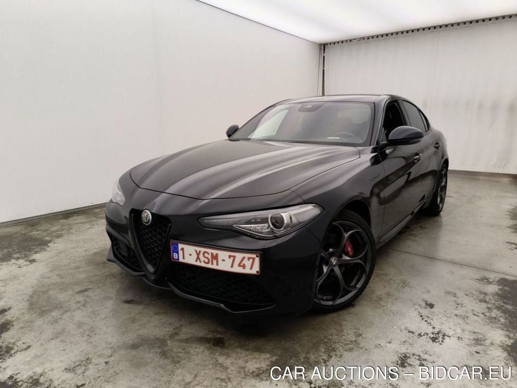 Alfa Romeo Giulia 2.2 D 210 Q4 Veloce AUTO 4d