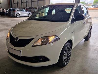 LANCIA YPSILON ECOCHIC / 2015 / 5P / BERLINA 1.0 70CV FIREFLY HYBRID SeS GOLD