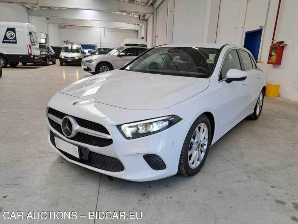 MERCEDES-BENZ CLASSE A / 2018 / 5P / BERLINA A 180 D AUTOMATIC SPORT