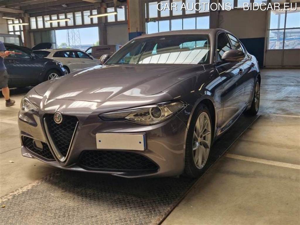 ALFA ROMEO GIULIA / 2016 / 4P / BERLINA 2.2 TURBO DIESEL 160CV BUSINESS AT8