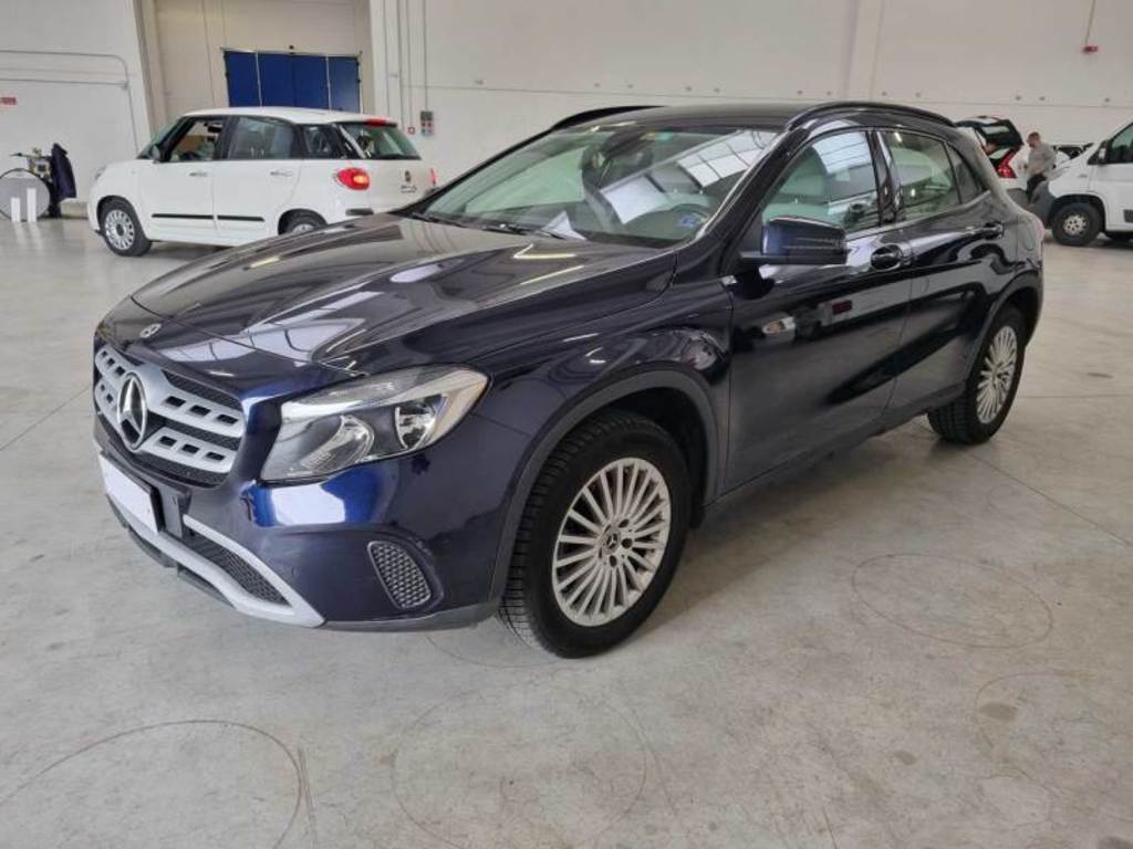 MERCEDES-BENZ GLA / 2017 / 5P / CROSSOVER GLA 200 D AUTOMATIC BUSINESS