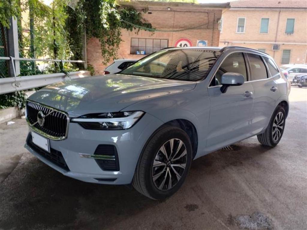 VOLVO XC60 / 2021 / 5P / SUV B4 D AUTOMATICO CORE