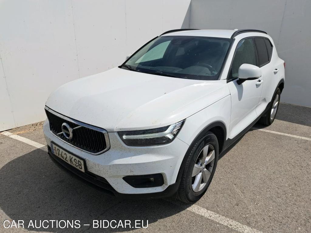 XC40 Basis AWD 2.0 D3 150CV AT8 E6dT