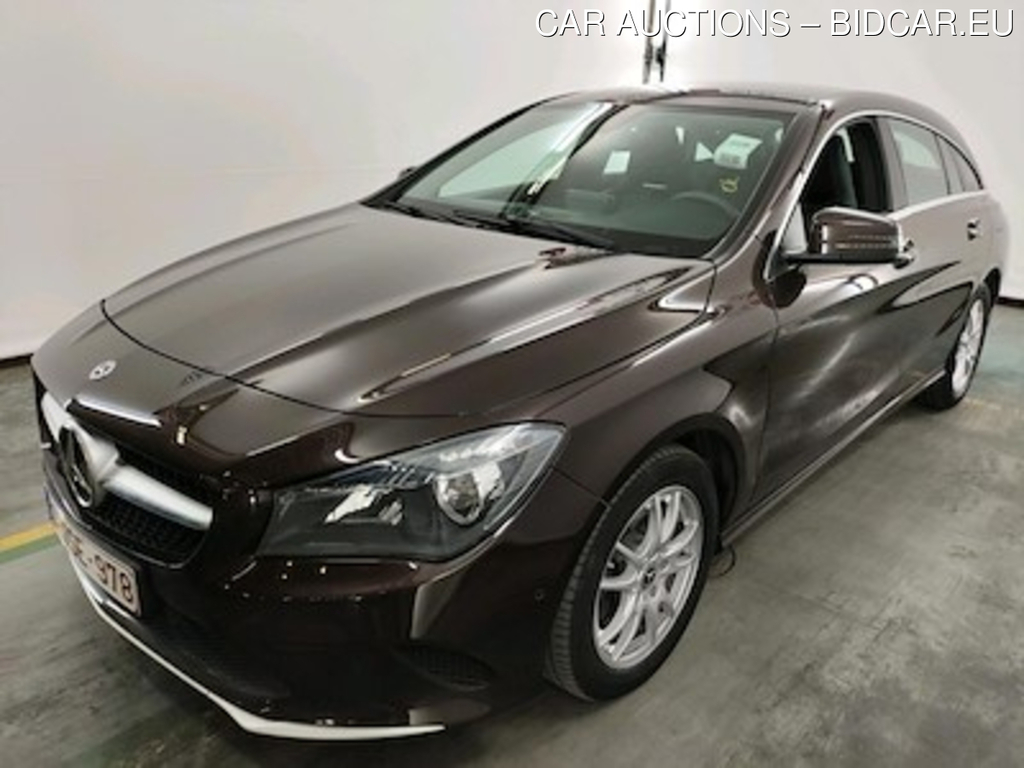 Mercedes-Benz Classe cla SB diesel x117 - CLA 180 d Professional Pack + Aide au parking
