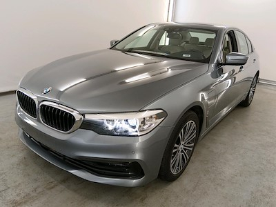 BMW 5 - 2017 530eA PHEV Performance OPF Sport Line Driving Assistant Plus Business