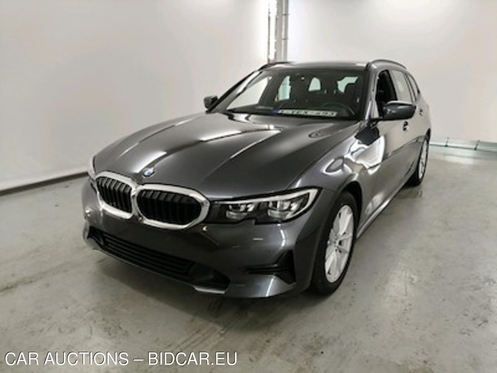 BMW 3-serie 2.0 318DA (100KW) TOURING Model Advantage Business