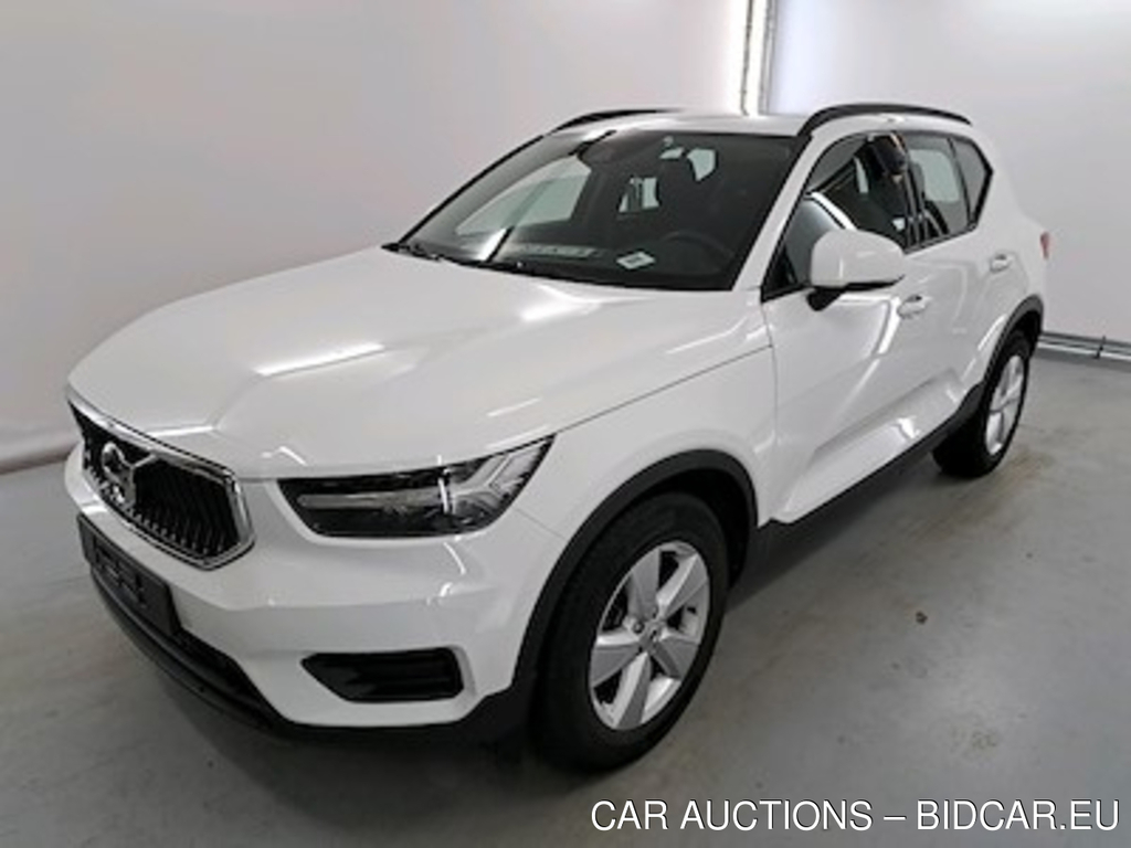 Volvo XC40 1.5 T2 MOMENTUM CORE -Sensus Navigation-