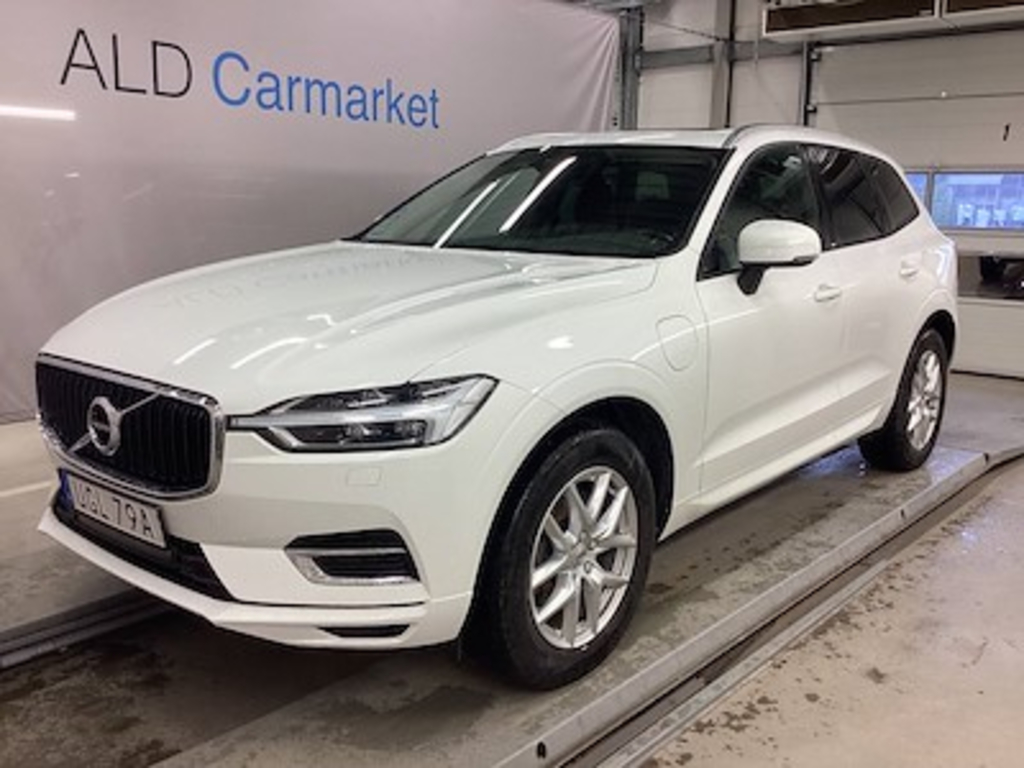 Volvo Xc60 2.0 T8 awd Momentum, Interior-Paket, Pano, B-Kamera, Drag, AUTOMAT