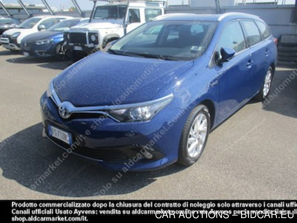 Toyota auris touring sports hybrid business -