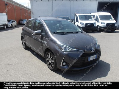 Toyota yaris 1.5 hybrid active hatchback -