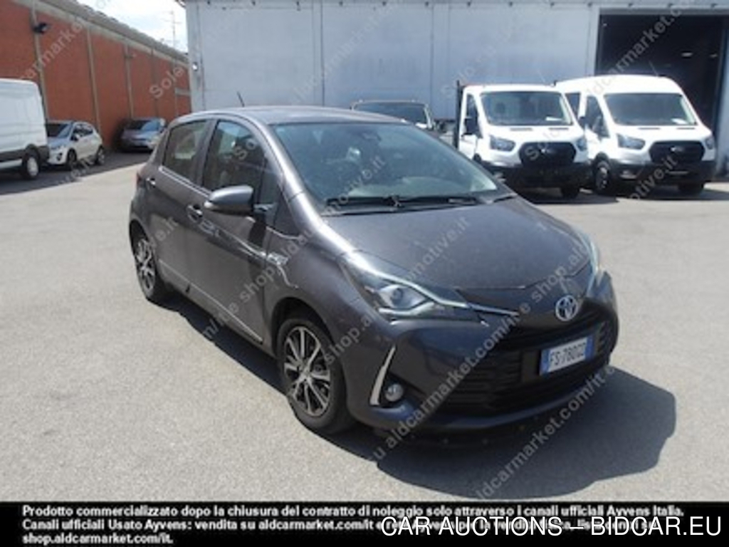 Toyota yaris 1.5 hybrid active hatchback -