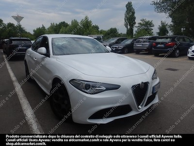 Alfa Romeo giulia 2.2 turbo at8 -