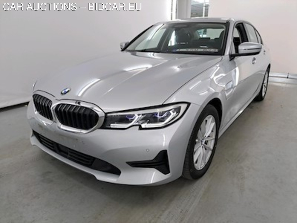 BMW 3 - 2019 330eA PHEV Innovation Business