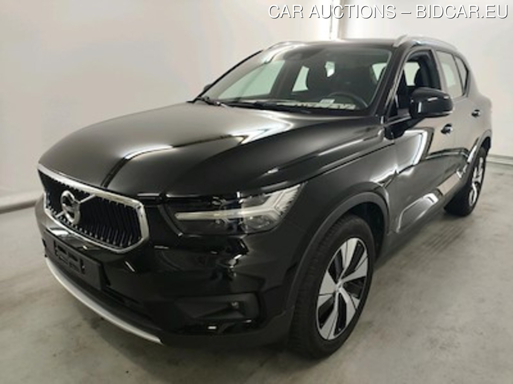 Volvo XC40 1.5 T2 MOMENTUM PRO