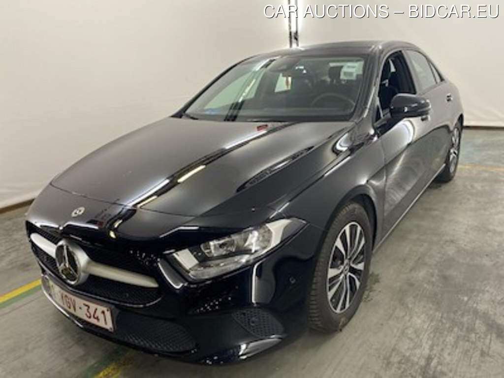 Mercedes-Benz Classe A sedan diesel v177 A 180 d Business Solution