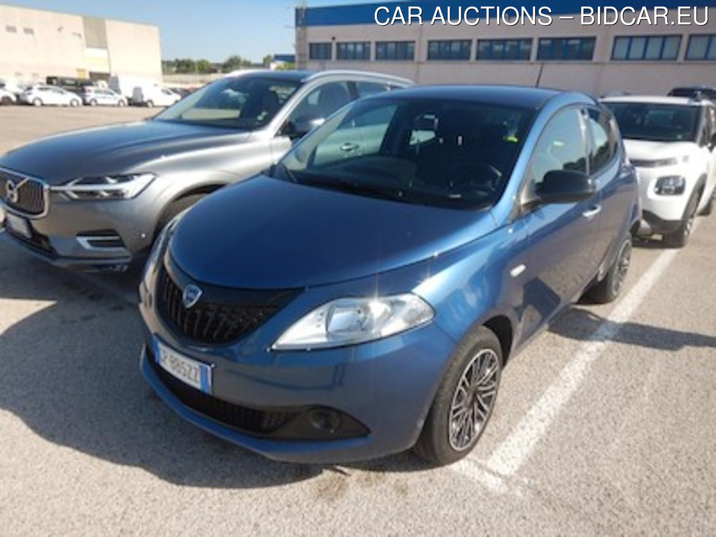 Lancia Ypsilon PC 1.0 Firefly 70cv Hybrid Silver Plus