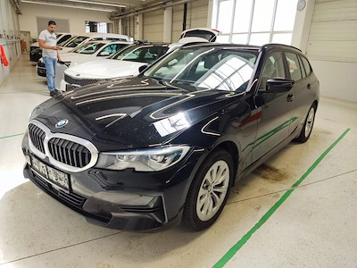 BMW Series 3 318d A Touring 110KW