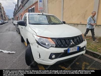 Mitsubishi l200 2.4 di-d club cab -