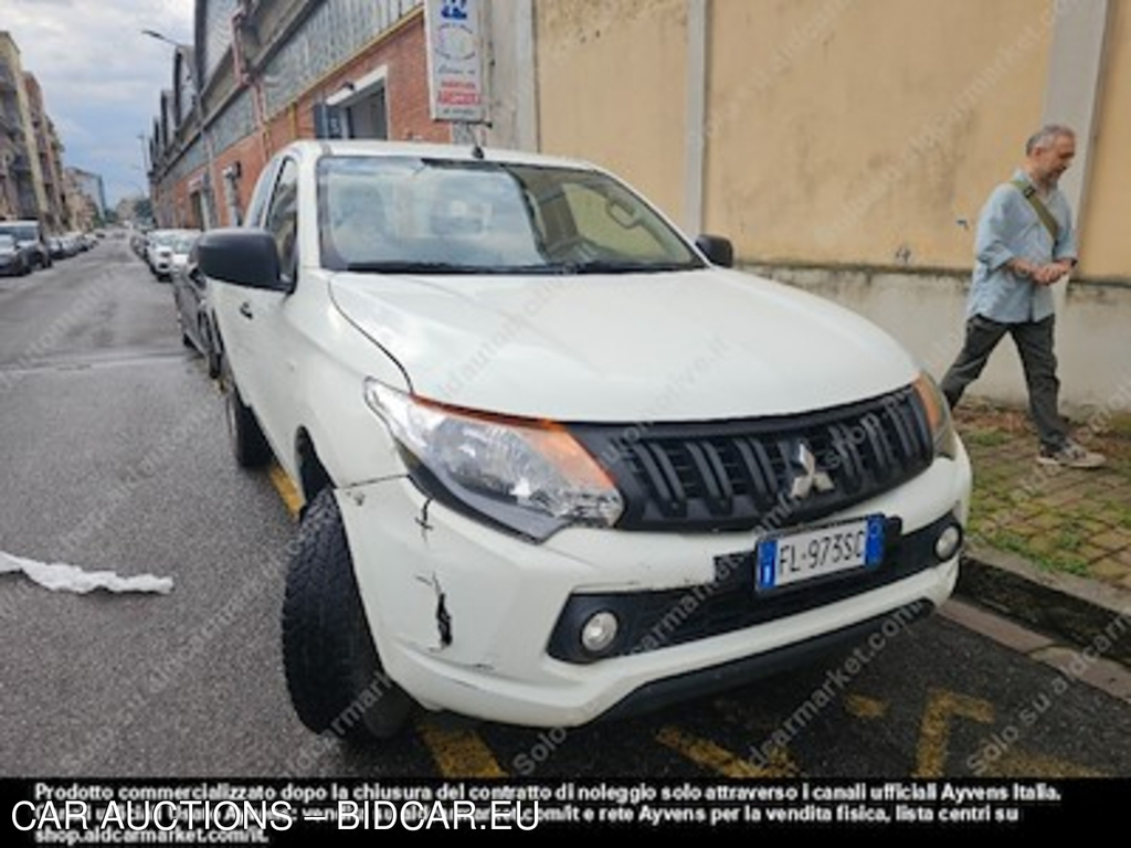 Mitsubishi l200 2.4 di-d club cab -