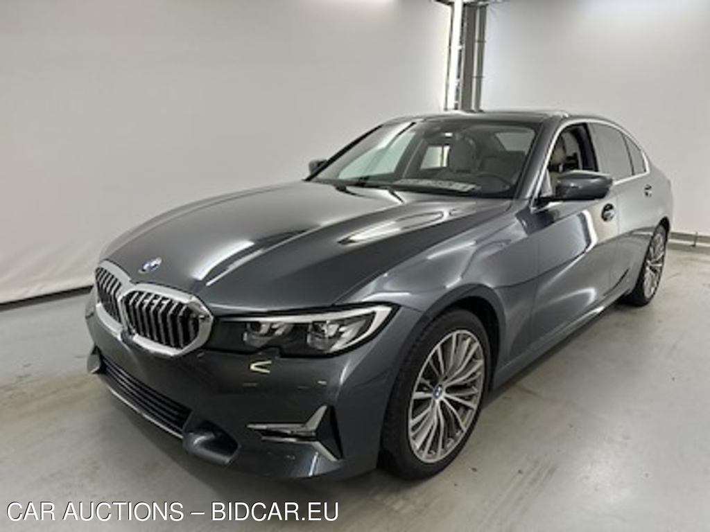 BMW 3-serie 2.0 318D (100KW) BERLINE Model Luxury