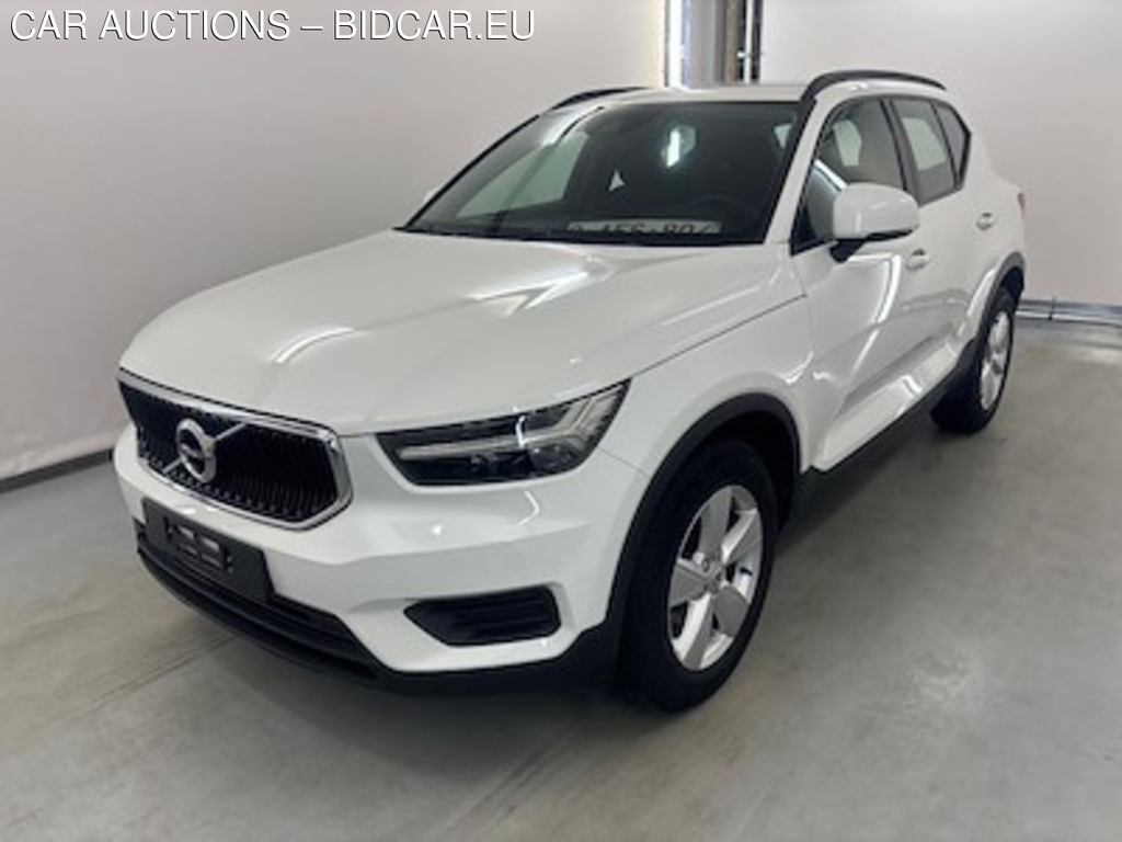 Volvo XC40 1.5 T2 MOMENTUM CORE